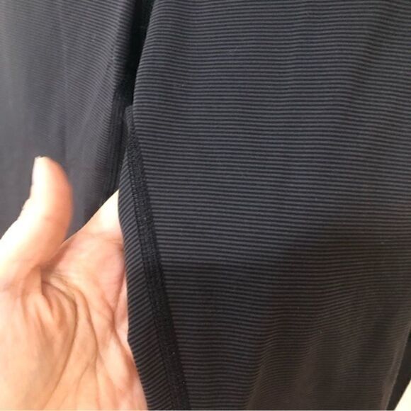 Lululemon leggings‎  - Picture 3 of 5